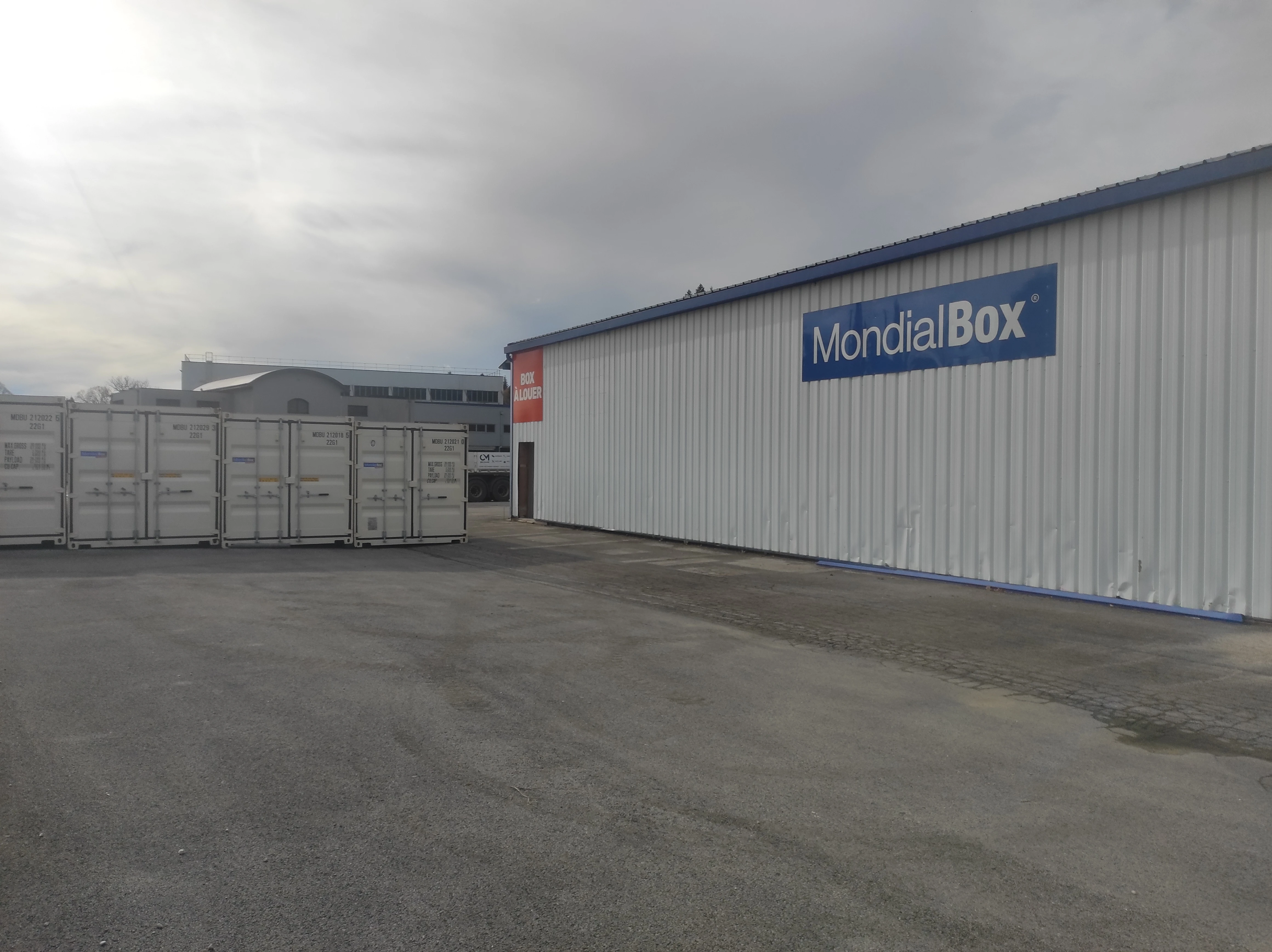 garde-meuble-orchamps-vennes-1