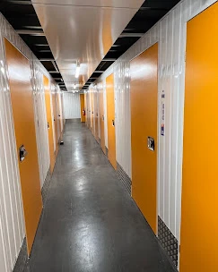 Accès facilité et sécurisé selfstockage en box MondialBox Andrézieux - Box à louer à Saint-Etienne