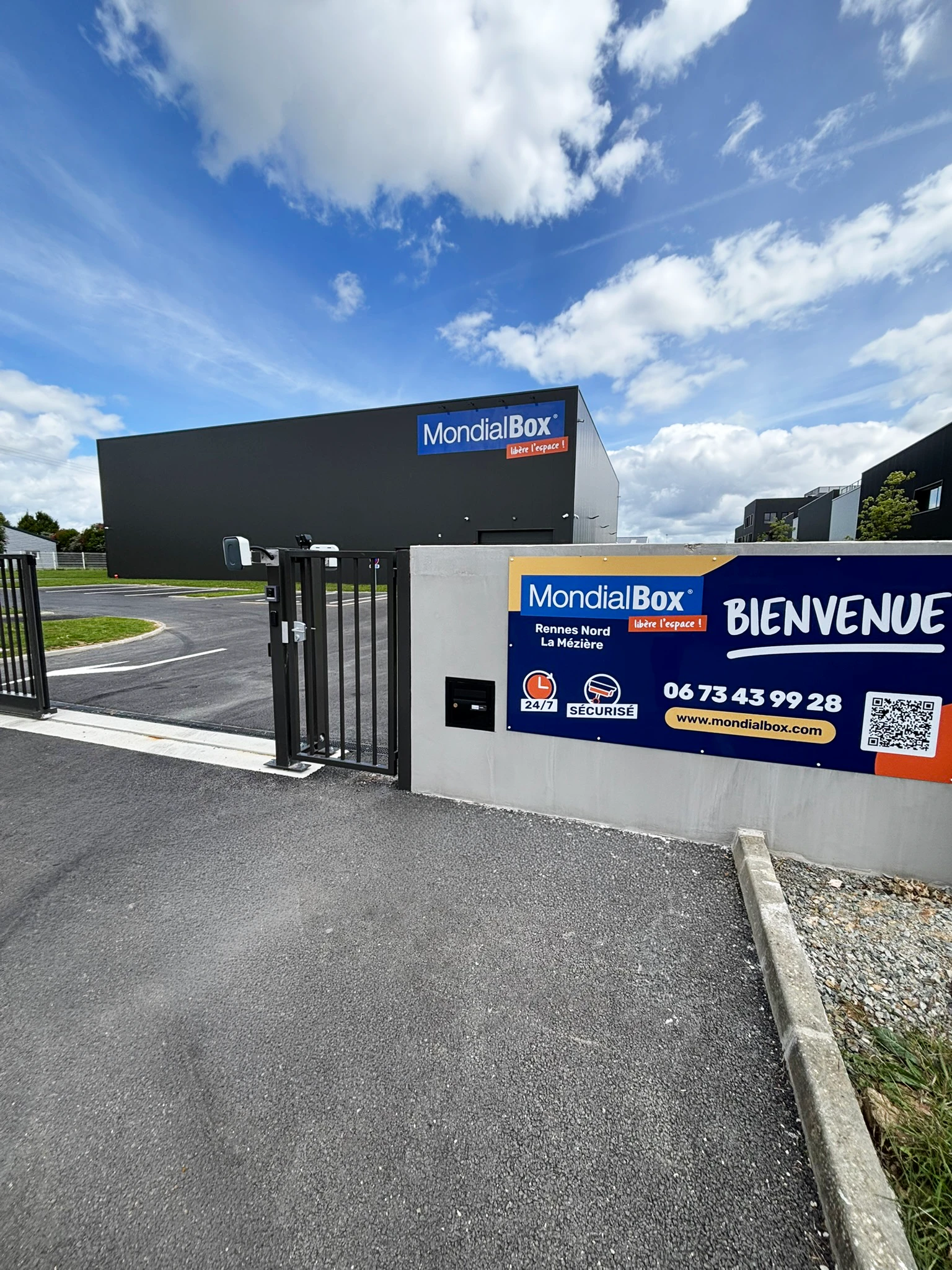centre-stockage-garde-meuble-lamézière