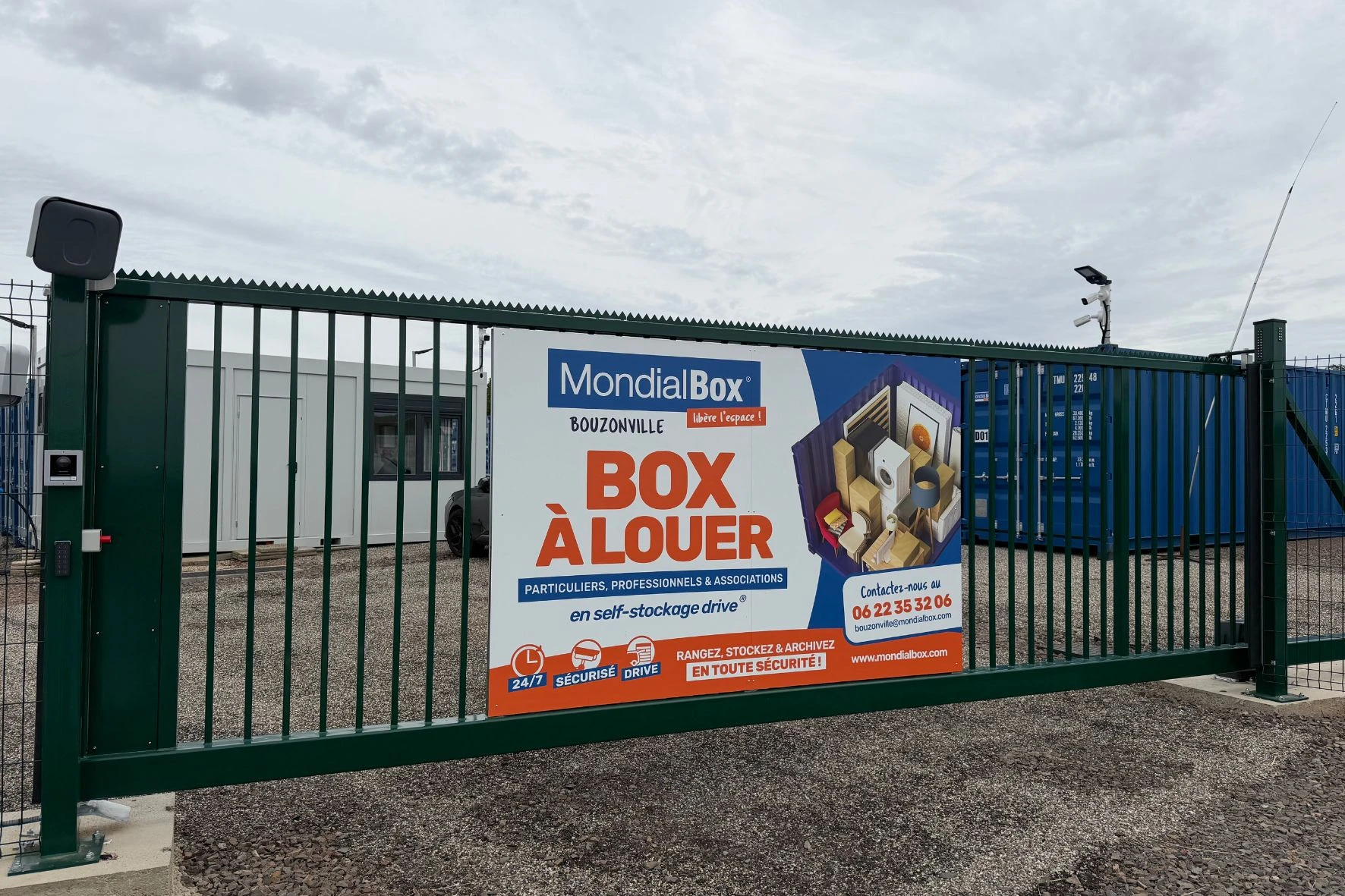 acces individuel et sécurisé box de stockage mondialbox bouzonville