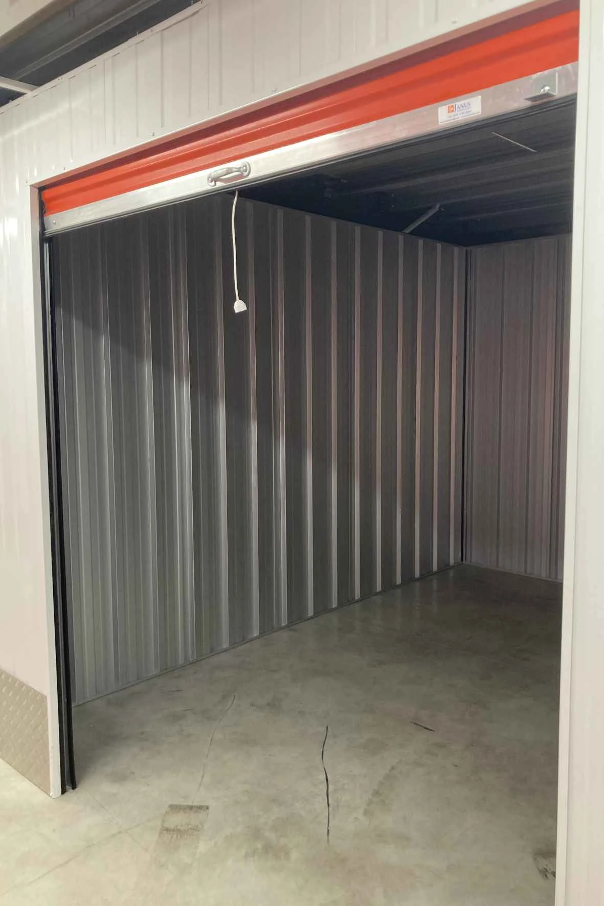 MondialBox Vitré indoor - box de stockage disponible à la location